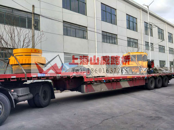 SC1160復(fù)合圓錐式破碎機(jī)發(fā)貨現(xiàn)場